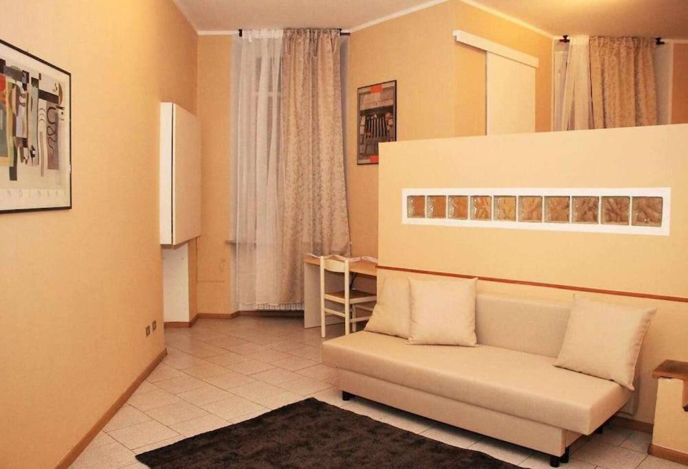 Apartmán Antica Casa Odone Asti Exteriér fotografie