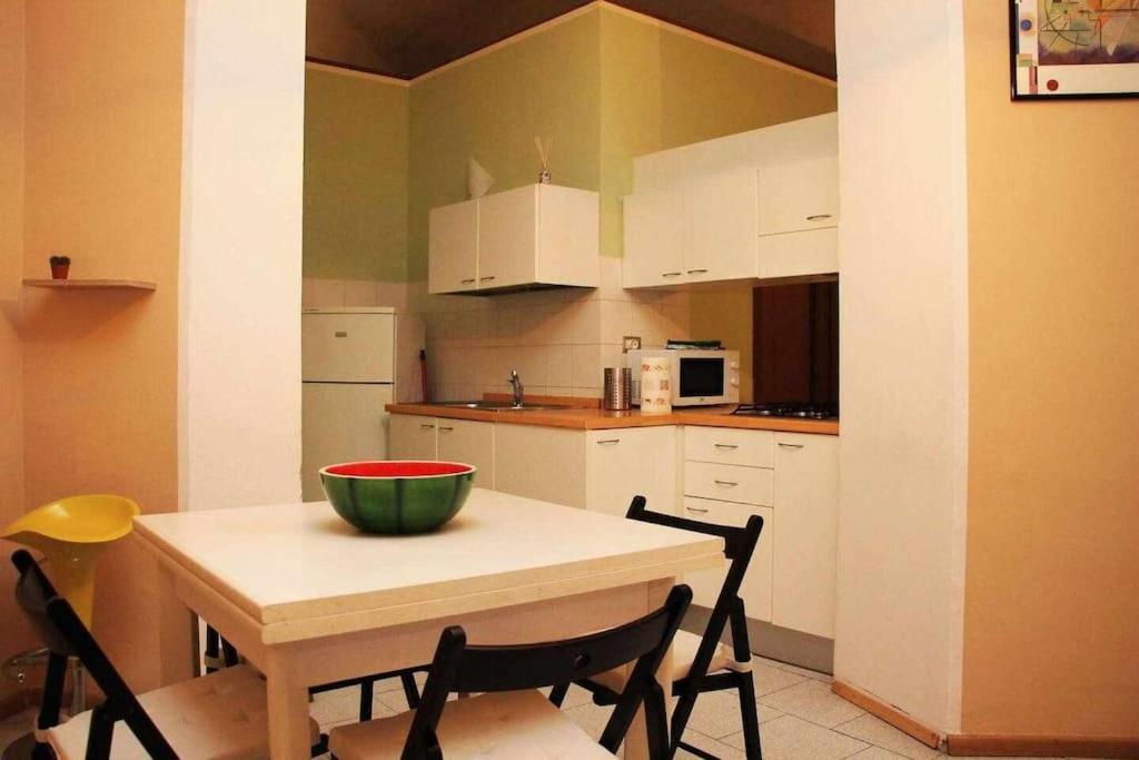 Apartmán Antica Casa Odone Asti Exteriér fotografie