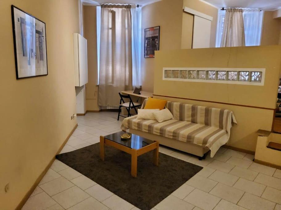 Apartmán Antica Casa Odone Asti Exteriér fotografie